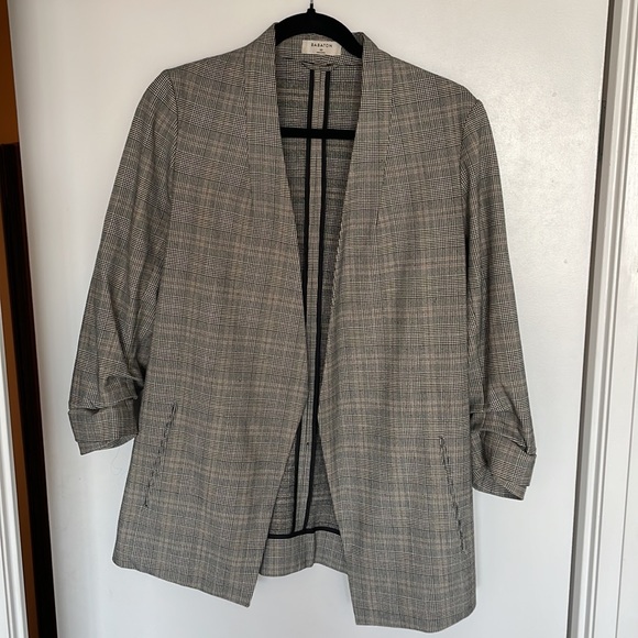 Babaton Power Blazer - Picture 2 of 4